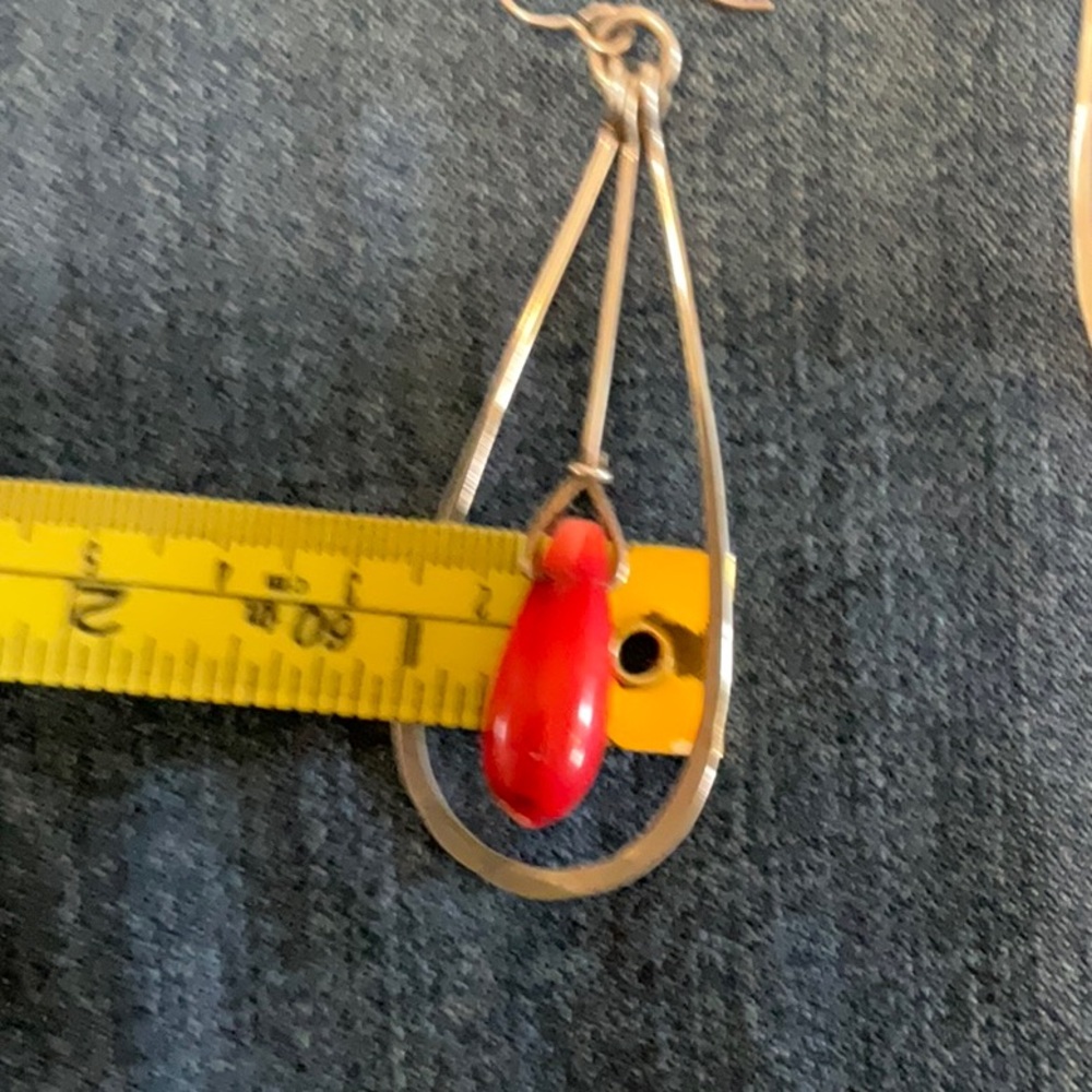 Silver and red coral dangle earrings - Picture 5 of 7